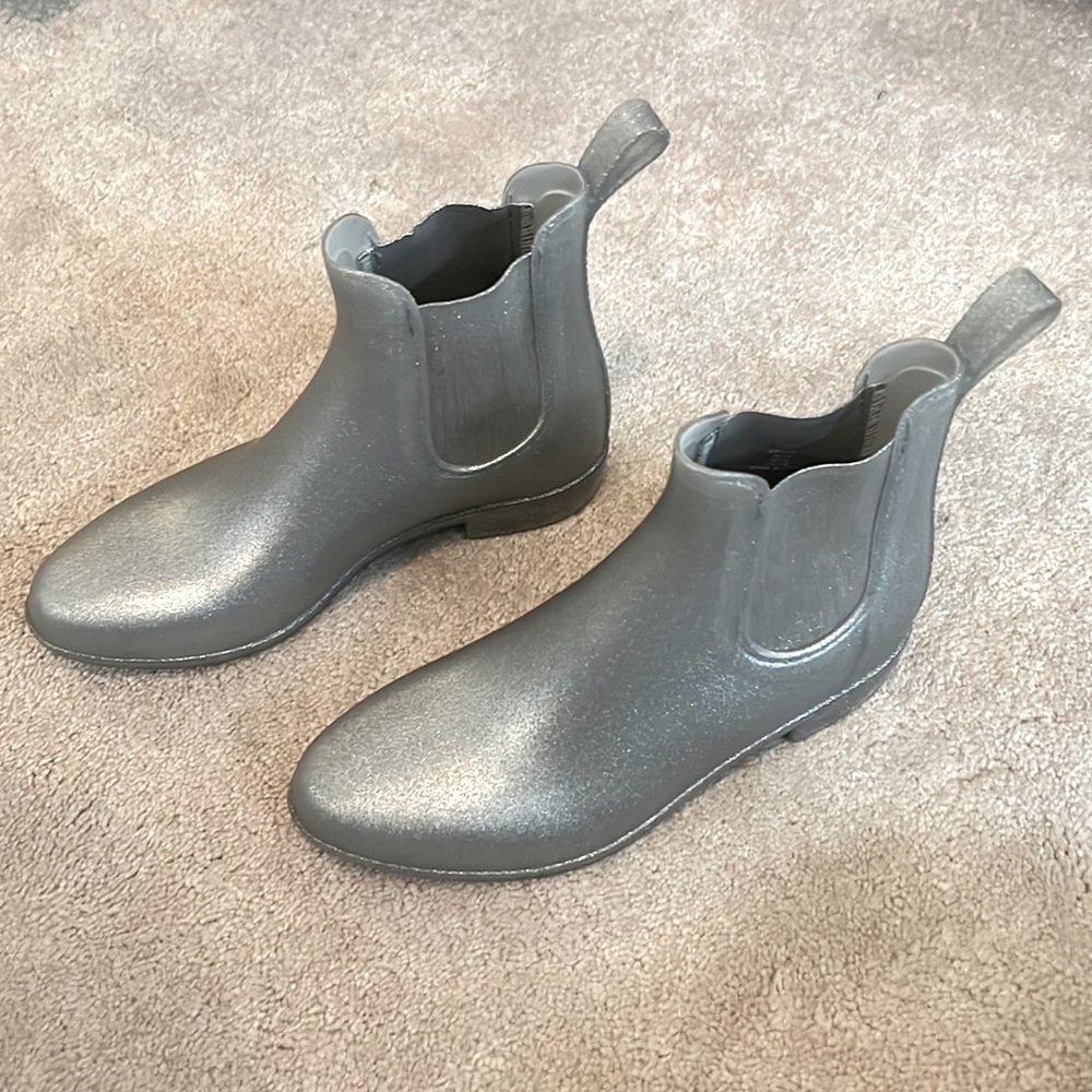 J. Crew Chelsea Rainboots in Platinum color, Size 9
